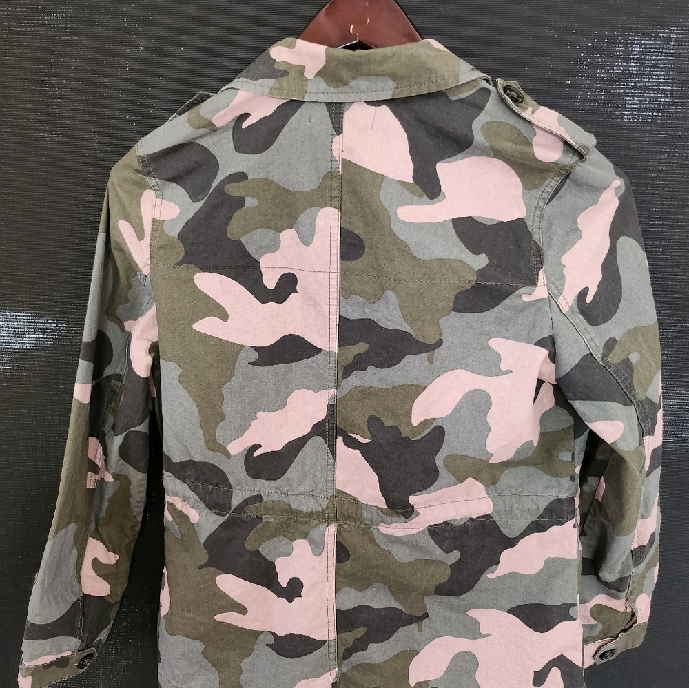 Charlotte Russe camo jacket. size medium. - Picture 2 of 11